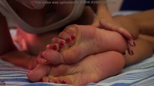 lesbian foot licking xvideos - lesbian foot worship Full HD Porn Videos - PlayVids