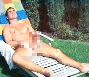 beach nude contests - Nude Neil Entwistle pic exposed as likely lie â€“ Boston Herald