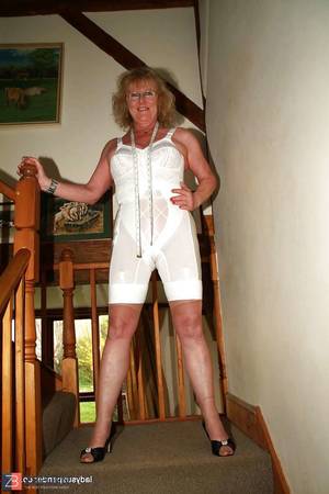 Granny Girdle - Granny girdle