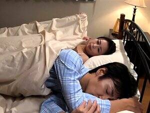 Asiatique Maman - Maman Asiatique - Porno @ RueNu.com