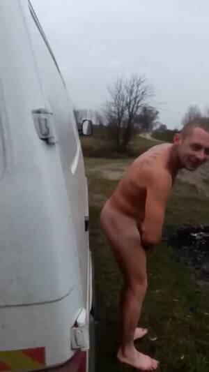 caught naked outside - Caught naked outdoors - ThisVid.com