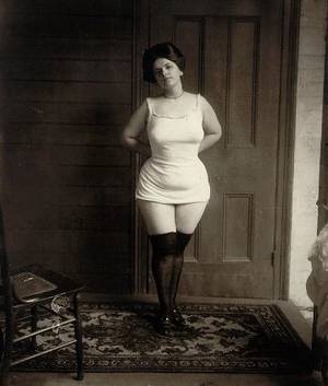 Classic Western Girl - Painted ladies of the Old West- they dressed better than women/girls do  today that aren't | History | Pinterest | Wild west, History and Woman