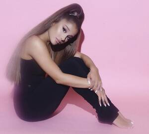 Feet Ariana Grande Porn - Ariana Grande has amazing feet : r/CelebrityFeet