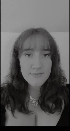 Fugly Girl Porn - 20F I have been told that I' m very ugly and that I' m gorgeous (feels like  lies to be kind). I have always hated the way I look, please tell me