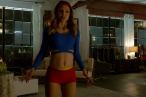 Melissa Benoist Porn - Supergirl Trailer: 25 Easter Eggs And References You Need To See â€“ Page 16