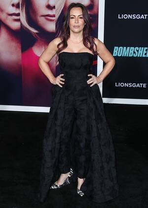 Alyssa Milano Anal Porn - Short Female Celebrities: Ranking 36 Stars by Height and Shoe Size