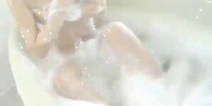 japanese bukakke bath - Japanese Cutie Gets Bukkake Facials While Taking A Bath - Tnaflix.com