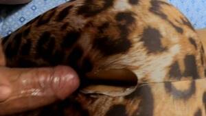 Amatoriale Moglie - Porno amatoriale Roma -- Consegno un regalo ad una moglie mentre il cornuto  Ã¨ in cucina - RedTube