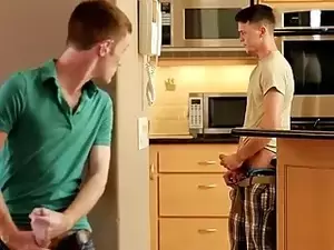 Gay Porn In Kitchen - Kitchen Gay Porn - GAYGO.TV