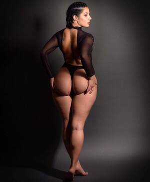 beautiful naked latina big round ass - Big Booty Latina - 27 photos