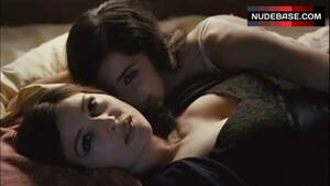 Monica Bellucci Lesbian Porn - Monica Bellucci Lesbian Scene â€“ Sanguepazzo (0:48) | NudeBase.com