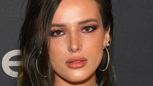 Cyrus Bella Thorne Disney Porn - Why Bella Thorne Doesn't Think Disney Stars Get Enough Credit