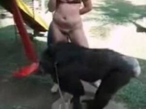 Girl Fucks Chimpanzee - Monkey porn - Zoo Xvideos