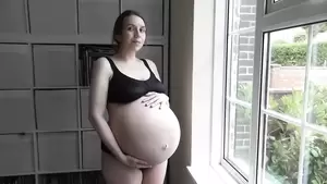 huge preggo mom - Huge Pregnant belly with twins | xHamster