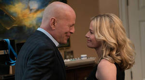 Asad Ventress Star Wars Porn - Dr. Paul Kersey (Bruce Willis) is living the good life, he's got a great  job, a big house that he shares with his beautiful wife Lucy (Elizabeth  Shue) and ...