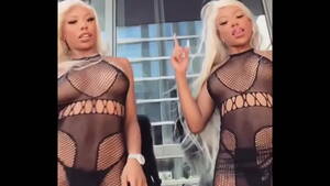 black nude twins - Ebony twins - XVIDEOS.COM