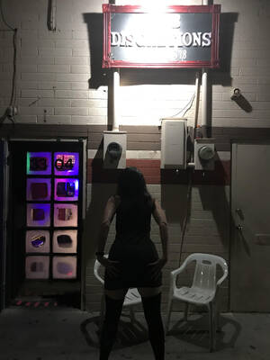 free phoenix area swingers pics - Review: Club Discretions Swingers Club Phoenix AZ â€“ The Red Couch