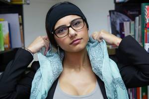 Mia Khalifa Hijab Porn - Mia Khalifa hijab sex porn video and more at seksexy.com JAVHD