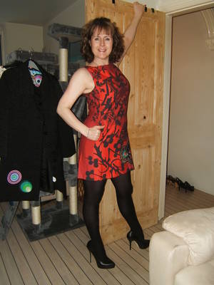 Christina Uk Porn - Christina UK Fully Dress - Amateur MILFs NON-Porn