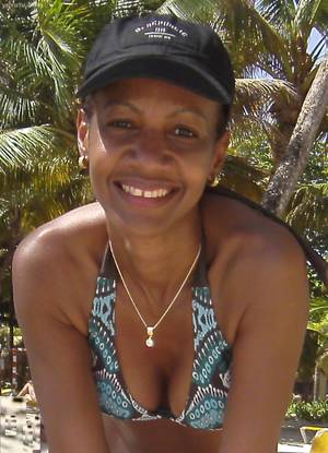 amateur bikini anal - black girl in bikini