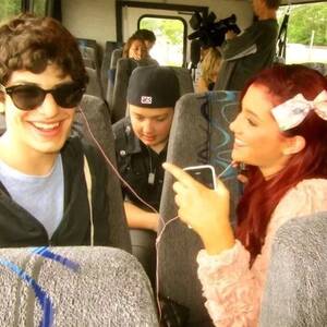 Ariana Grande And Victoria Justice Having Sex - Ariana Grande and Victoria Justice's epic reunion with Victorious cast 10  years on - Mirror Online