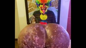 black porno clown - Victoria Cakes give Gibby The Clown a great birthday present - XVIDEOS.COM