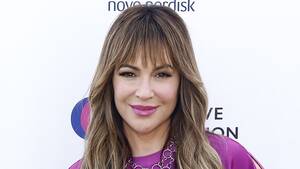Lesbian On Strap Alyssa Milano - Alyssa Milano looks fabulous at 50 as she showcases new hairdo with bangs  at star-studded Creative Coalition Humanitarian Awards Benefit | Daily Mail  Online