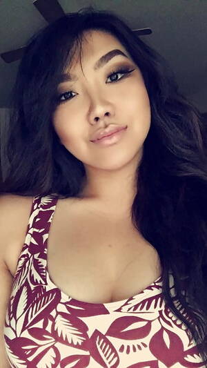Hmong Big Tits Porn - Ashley Hmong from NC - 14 photos