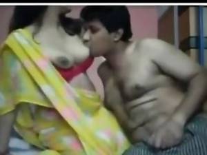 Hot Hooters Porn - Desi Gal Sexy Titties Sucked