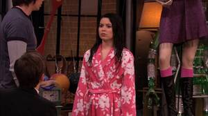 Icarly Porn Accident - iCarly: or, Rather iSparly, the Show I Watch â€“ Part II: Seasons 3, 4, and 5  | Shipcestuous