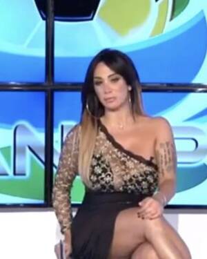 Italian Upskirt Porn - Italian celebrity marika pussy upskirt Porn Pictures, XXX Photos, Sex  Images #4008958 - PICTOA