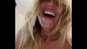 best amateur orgasm - The Best Real Female Amateur Orgasms with Beautiful Agony and Eye Contact  are those obtained by Betraying! Your boyfriend doesn't give the same! -  XVIDEOS.COM