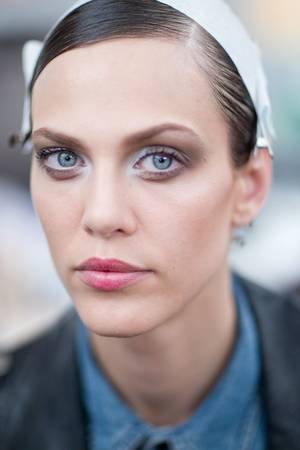 grey eyes - subtle grey eye makeup, pink lips