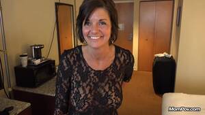 kentucky cumshot - Kentucky MILF Takes A Facial : XXXBunker.com Porn Tube