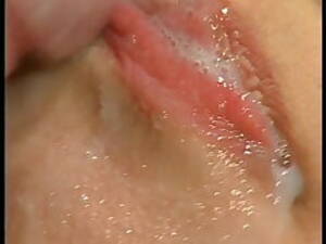 geile teens auf - Dem jungen geile brunetten Teen auf die Titten gewixxt on Porn Hub Live