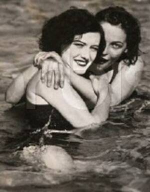 Joan Crawford Lesbian Porn - Joan Crawford Encyclopedia: B