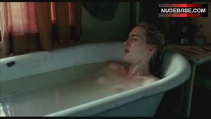 kate winslet - Kate Winslet Naked in Bathtub â€“ The Reader (1:46) | NudeBase.com