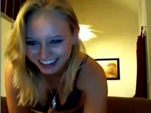 girl shares her boyfriend - Girlfriend sharing her boyfriend with best friend