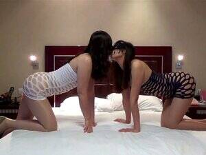 Chinese Catfight Porn - Chinese Catfight porn videos at Xecce.com