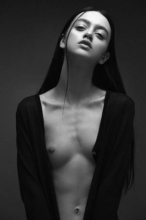 Black Woman Hard Porn - Striking looking women, and some hardcore porn images! : Photo