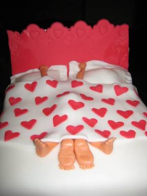 funny pussy birthday cakes - Kinda thought this was cute too :)