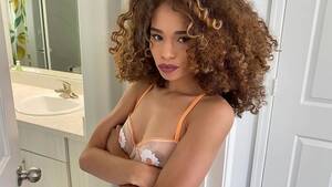 Black Step Sister Porn Caption - Cute black stepsister gets naked in front of her stepbro - XVIDEOS.COM