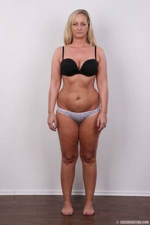 Curvy Blonde Xxx - Curvy blonde mom with still firm boobs i - XXX Dessert - Picture 4 ...