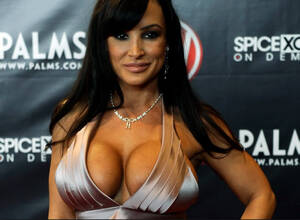 Adult Porn Star Lisa Ann - The Feud Between Porn Stars Lisa Ann And Nikki Benz Is Now Next Level