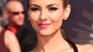 Ariana Grande Victoria Justice Nude Porn - Victoria Justice hits out at leaked nude photos, deriding them as fake |  SBS News