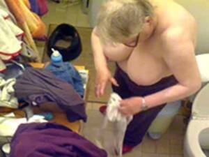 fat voyeur cam - Fat granny gets dressed in hidden cam footage - voyeur porn at ThisVid tube