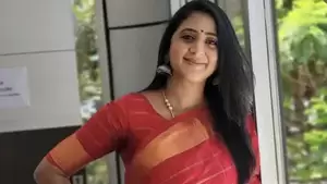 Malayalam Actress Kaniha Porn - Latest Entertainment News: Movies, Bollywood & Hollywood Breaking News