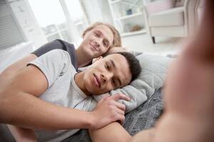 daringsex - Gay guys sound off on hooking up during the coronavirus crisis - Queerty