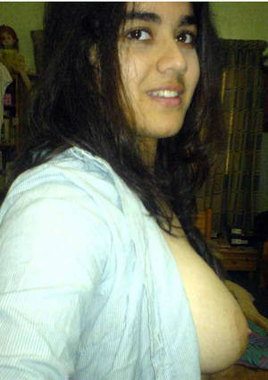 her cute boobs - Big Boobs Deshi Cute girls open Her Cute Boobs photos