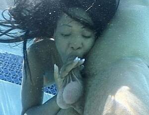 ebony underwater - Black - Sex Underwater Tour